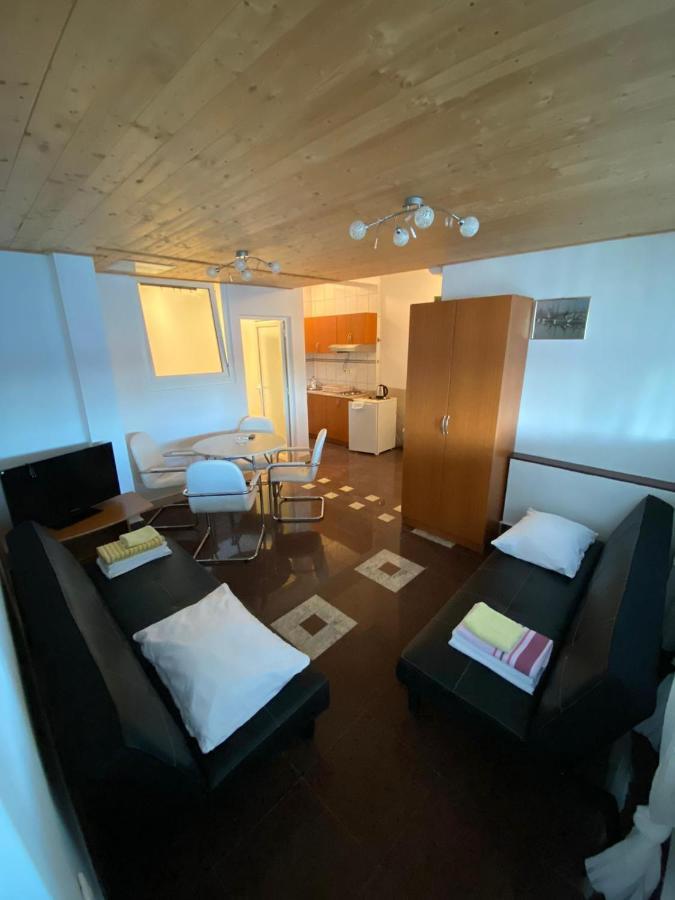 Blue Wave Apartments Turanj Bagian luar foto